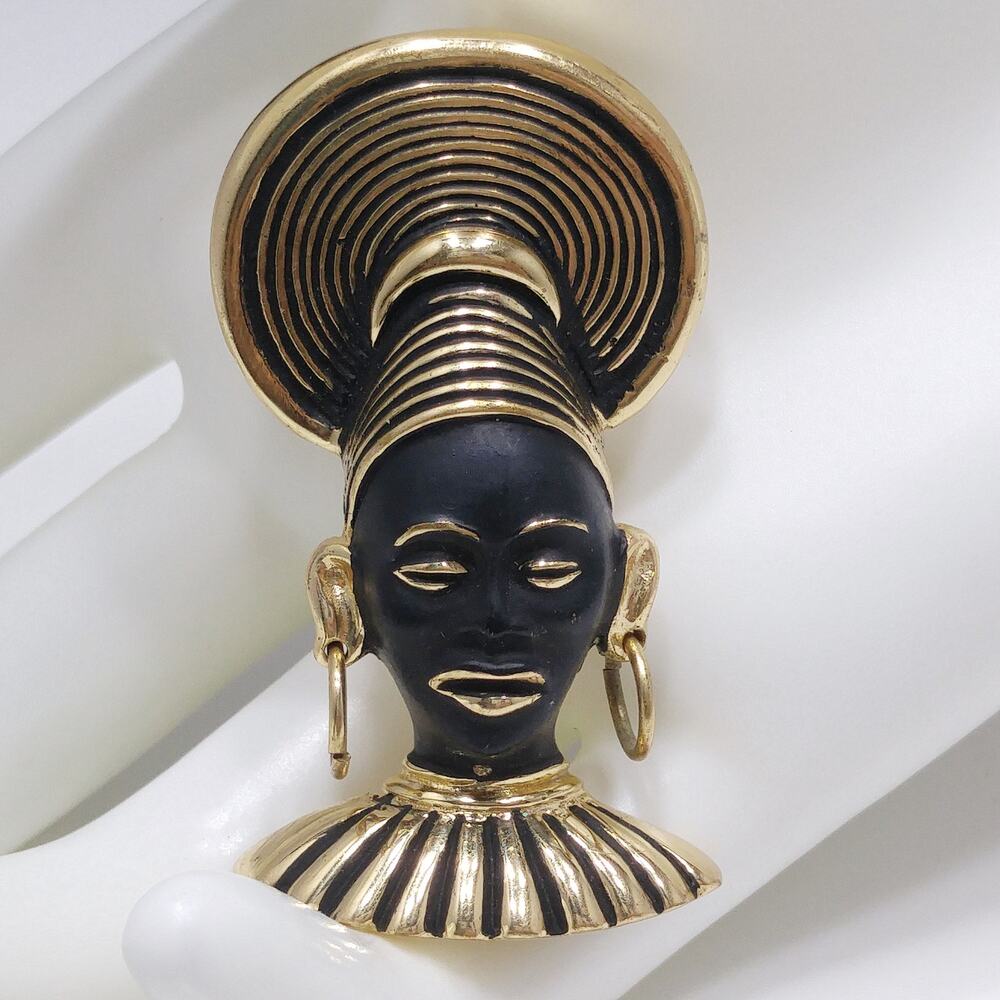Vintage Art Deco Tribal Queen Black Enamel Gold Tone Brooch - Picture 9 of 10